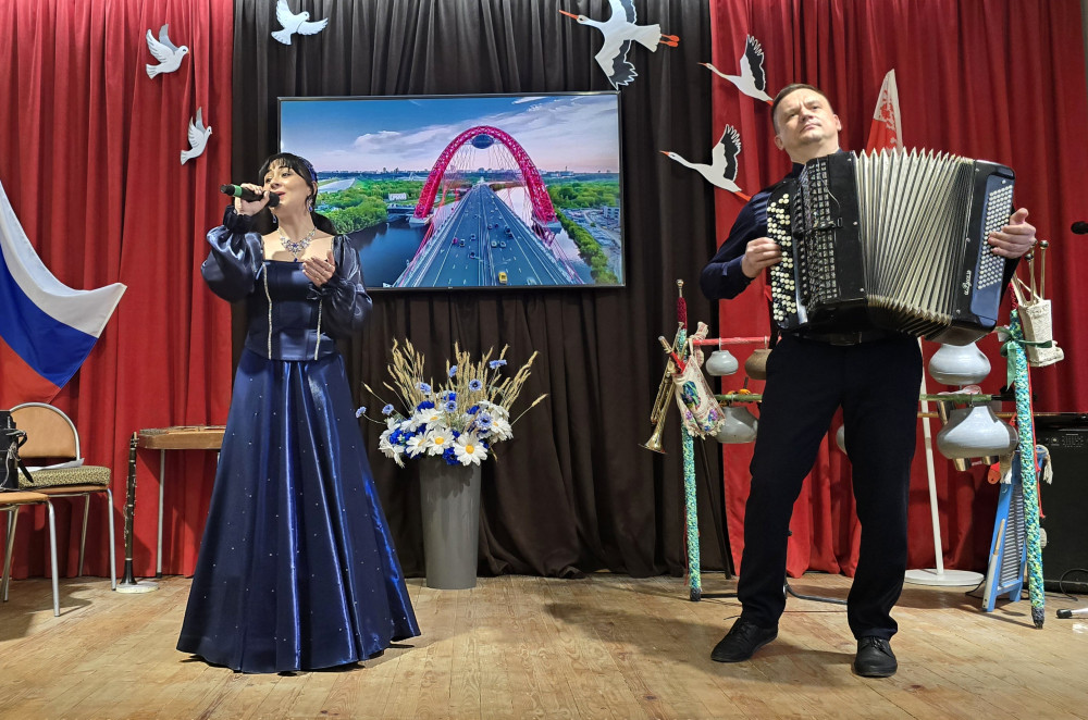 песни на двух языках - фото - 2