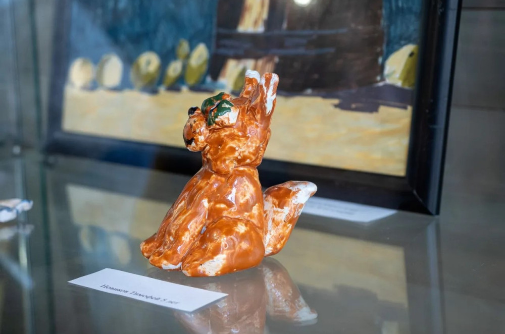 выставка творческих работ воспитанников студии рисования «Непростой карандаш» - фото - 1