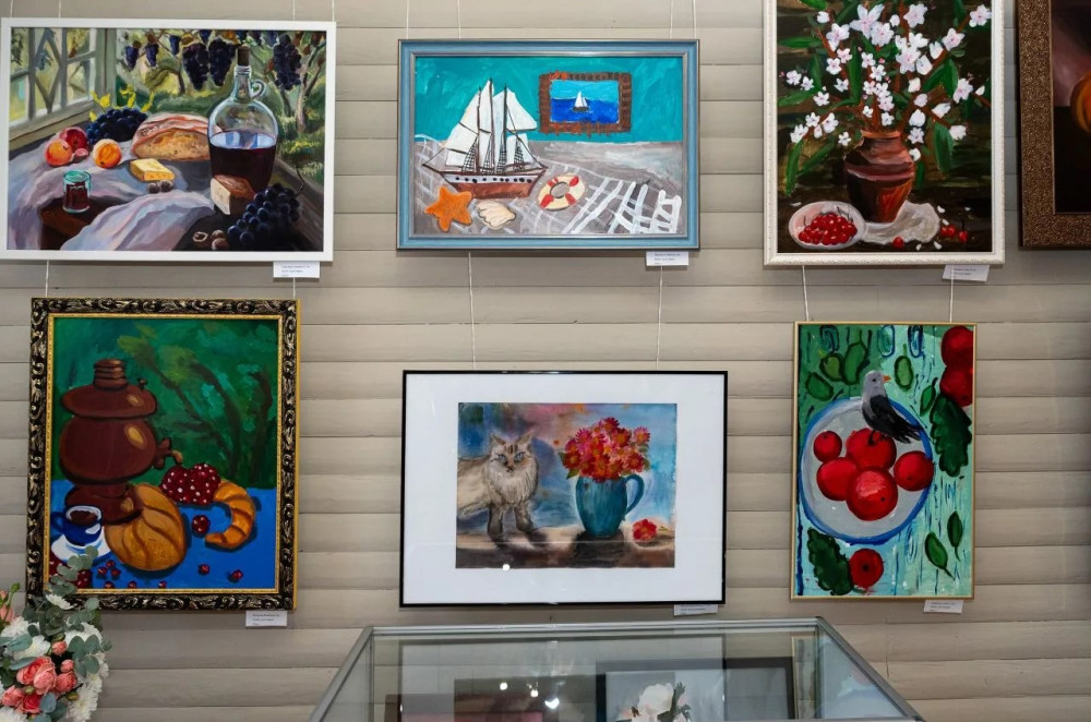 выставка творческих работ воспитанников студии рисования «Непростой карандаш» - фото - 2